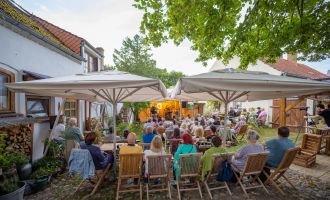 Fercher ObstkistenBühne, Foto: Martin Karnbach, Lizenz: Gemeinde Schwielowsee